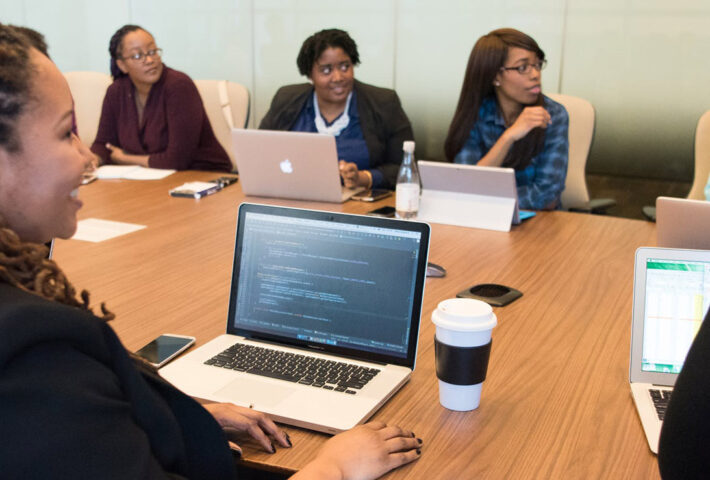 توسعه یونیکس و مین فریم