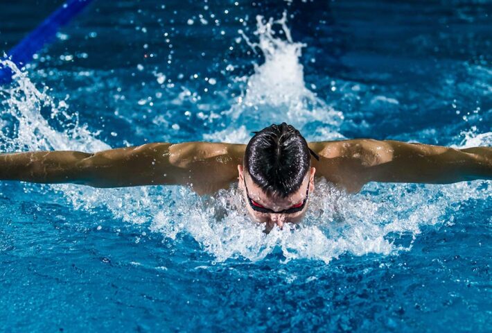 مسابقات بزرگ شنا و شیرجه